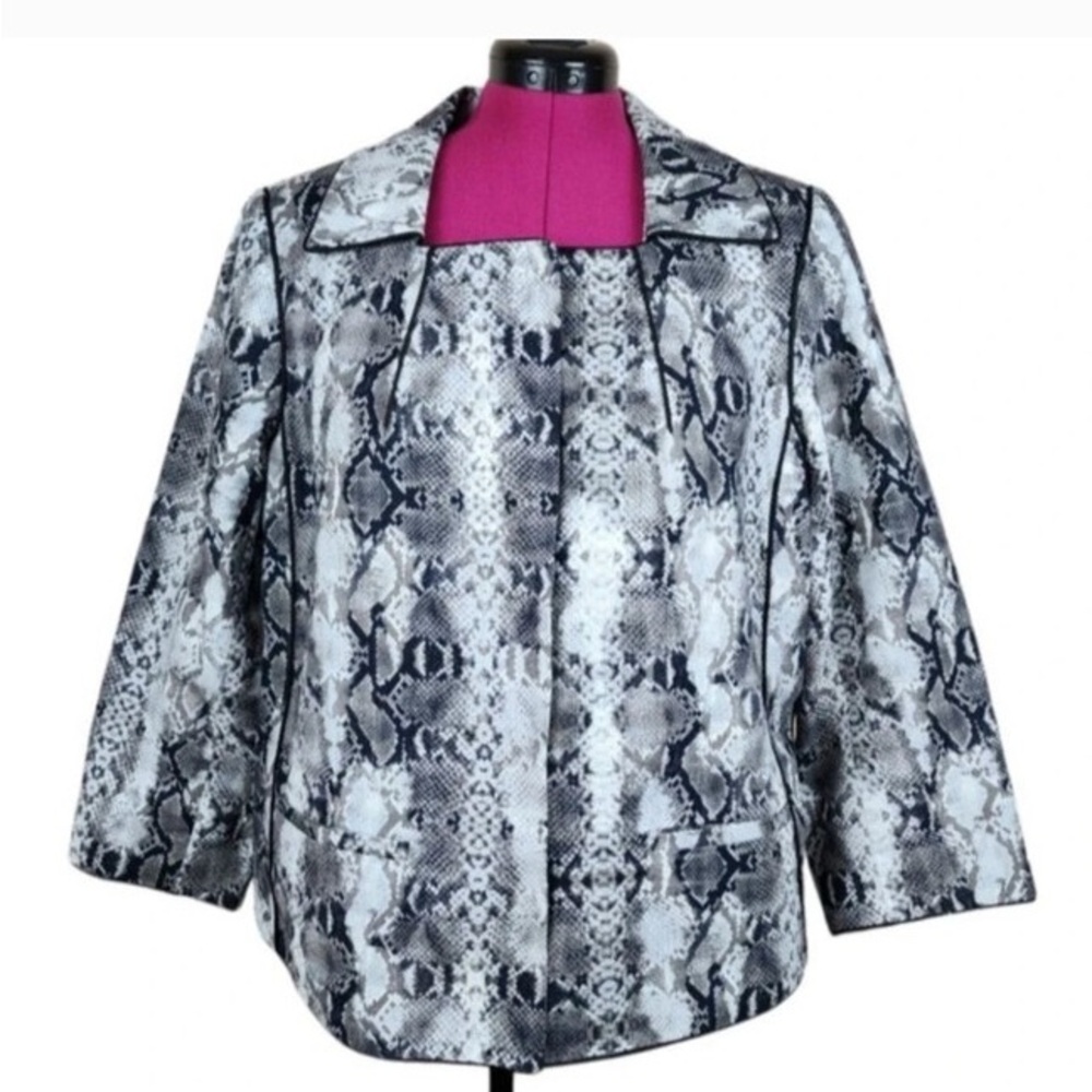 Linea by Louis Dell'Olio Snake Print Blazer